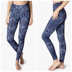 Beyond Yoga Long Leggings. Size Small.